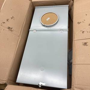 lot 103 image: GE 200 Amp 8-Space 16-Circuit Outdoor Combination Main Breaker Meter Socket Load Center