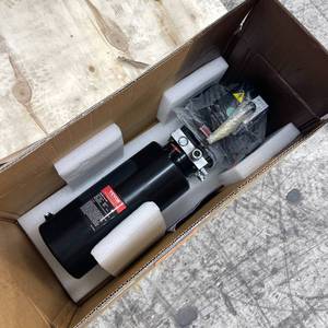 lot 175 image: Car Lift Hydraulic Power Unit Auto Lifts Hydraulic Pump Automotive for 2 and 4 Post Lift Auto Hoist 110-Volt 2.64 Gal.