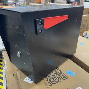 lot 231 image: Mail Boss Package Master Mailbox 12w 16h 18d (No Key)