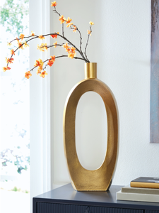lot 292 image: Ashley Lawtonville Cast Aluminum Vase 2000752