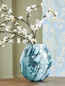 lot 293 image: Ashley Cartshaw Blown Glass Vase 2000739