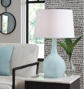 lot 297 image: Ashley Rylanton Table Lamp & Shade L430874