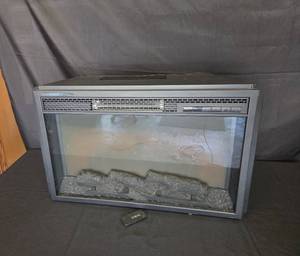lot 21 image: Electric Fireplace Insert with Remote Control