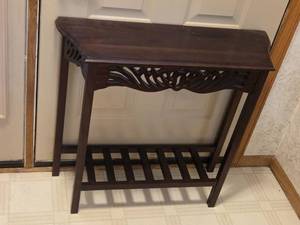 lot 123 image: Antique Wooden Console Table with Ornate Carved Design