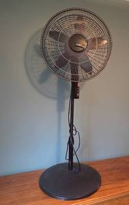 lot 128 image: Lasko Adjustable Height Stand Fan with Timer
