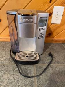 lot 155 image: Used Cuisinart Single Serve Coffee Maker with Water Reservoir