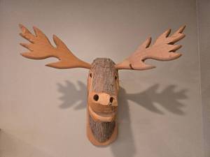 lot 181 image: Handcrafted Wooden Moose Wall Mount with Natural Finish