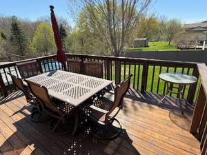 lot 203 image: Outdoor Patio Dining Set with 6 Chairs, Extendable Table and Umbrella