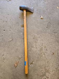 lot 210 image: Vintage Wood Handle Sledge Hammer