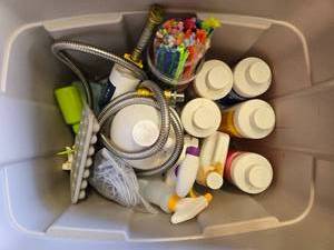 lot 214 image: Mixed Lot of Household Supplies and Pipe Cleaners