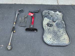 lot 239 image: Set of Outdoor Tools Including Schwinn Floor Pump and Car Mat