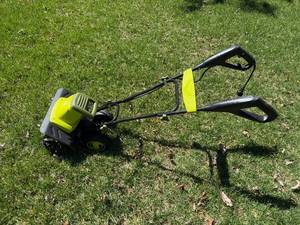 lot 242 image: Sun Joe Electric Tiller and Cultivator TJ603E