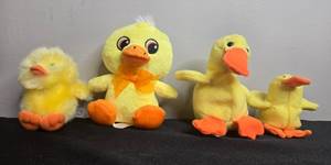 lot 33 image: Set of Plush Duck Toys from Beanie Babies and Cuddle Factory, Easter Mug, Candle & More