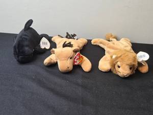 lot 47 image: Set of 3 Ty Beanie Babies - Echo, Derby, and Roary the Lion