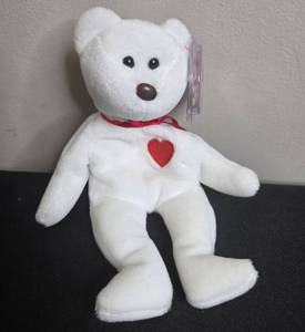lot 67 image: Vintage 1994 Ty Valentino Beanie Baby with Print Errors