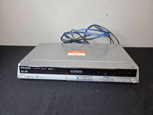 lot 121 image: Panasonic DMR-ES20 DVD Recorder with DVD-RAM Disc (untested)