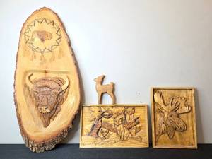 lot 122 image: Set of 3 Carved Wooden Wall Art Pieces