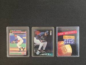 lot 130 image: Set of 3 Baseball Trading Cards Frank Thomas and Ken Griffey Jr.