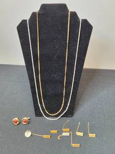lot 177 image: Collection of Gold Tone Necklaces and Decorative Pins