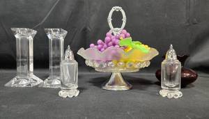 lot 219 image: Elegant Crystal and Glass Table Centerpiece Set