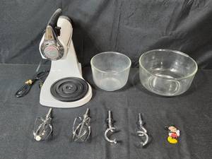 lot 238 image: Vintage Sunbeam Mixmaster Stand Mixer with Attachments and Glass Bowls