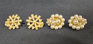 lot 246 image: Set of Vintage Clip-On Earrings with Faux Pearls and Rhinestones