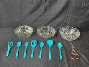 lot 250 image: Set of Glass Mixing Bowls and Teal Cooking Utensil Set