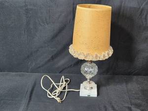 lot 256 image: Vintage Table Lamp with Crystal and Marble Base