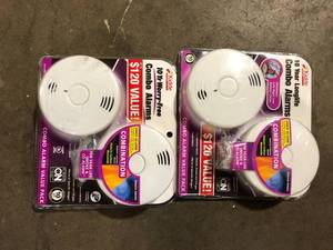 lot 7 image: Lot of Kidde 10-Year Worry-Free Smoke and Carbon Monoxide Detector, Battery Powered with Voice Alarm (2-Pack) Customer Returns See Pictures