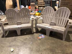 lot 38 image: Lot of Stylewell Adirondack Bench Customer Putty Beige One Bench Damaged Returns See Pictures