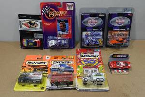 lot 122 image: Assorted Collectors Die Cast Cars - Winners Circle, Matchbox, Action
