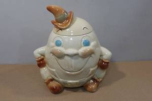 Vintage Brush McCoy Humpty Dumpty Cookie Jar