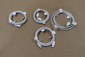 lot 153 image: 4 Apple USB-C to USB-C Charging Cables - 1m