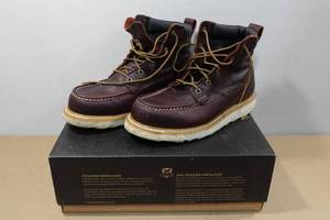 lot 178 image: Irish Setter Ashby Mens 6 Work Boots Style 83605 - Size 9.5