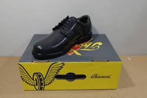 lot 182 image: Thorogood Oxford Black Leather Dress Shoes - Size 10.5