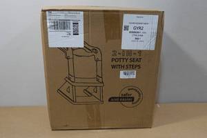 lot 194 image: 2-In-1 Potty Seat with Steps - Gray