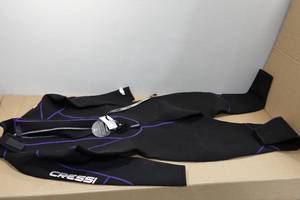 lot 205 image: Cressi Ladies Maya 2.5mm Wetsuit - 6XXL