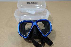 lot 210 image: Cressi Liberty Duo Mask