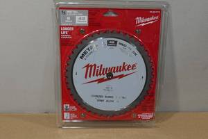 lot 229 image: Milwaukee 8 42-Tooth Saw Blade