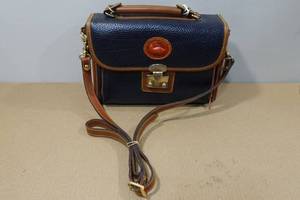 lot 253 image: Dooney & Bourke Leather Shoulder Purse