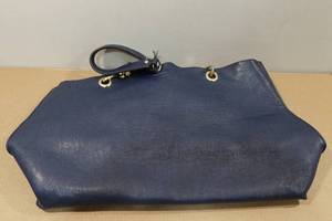 lot 262 image: Womens Calvin Klein Purse