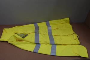 lot 273 image: Waterproof Rain Gear Jacket - XL