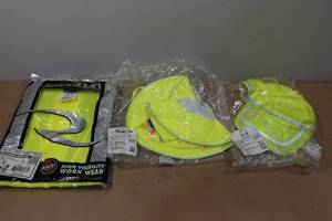 lot 274 image: Hi-Viz Hats and Vest