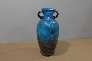 lot 294 image: Decorative Glass Vase