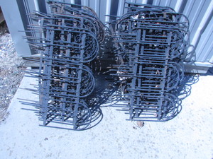lot 12 image: OUTDOOR ROD GARDEN FENCING