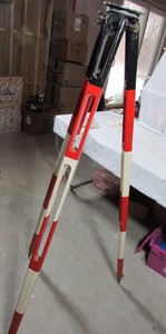 lot 58 image: SURVEY TRIPOD