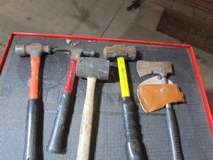 lot 82 image: HAND TOOLSGARAGE LOT