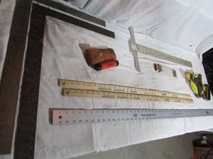 lot 90 image: MEASURING ITEMS