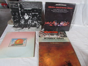 lot 103 image: 1970 VINYL ALBUMS