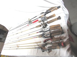 lot 110 image: FISHING LOT- VINTAGE
